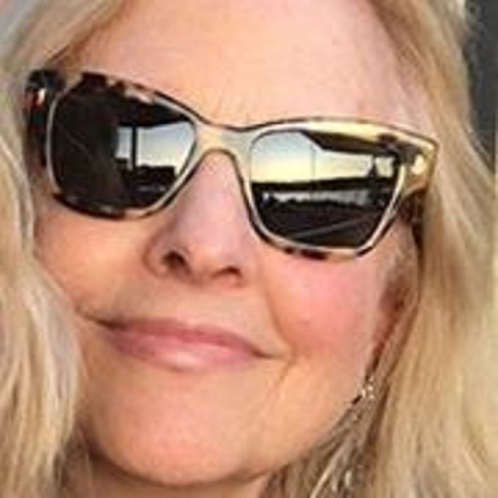 Meet your Posher, Sharon